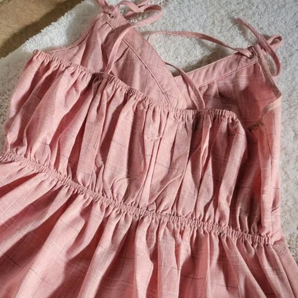 PINK LILY peplum top - Picture 3 of 3